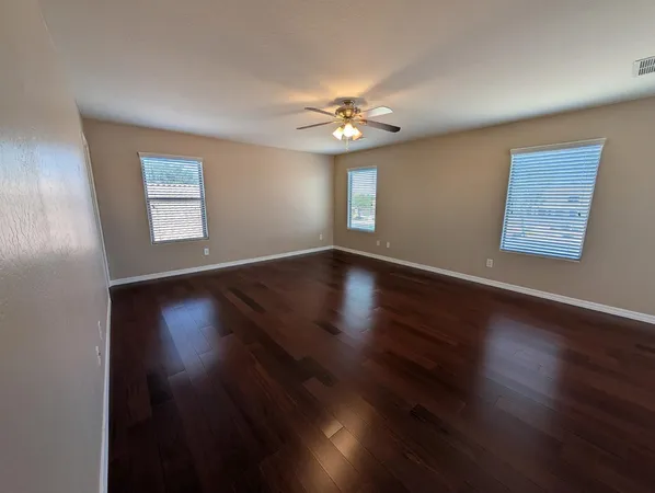 $2,250 | 1094 West Jamaica Hope Way, San Tan Valley, AZ 85143