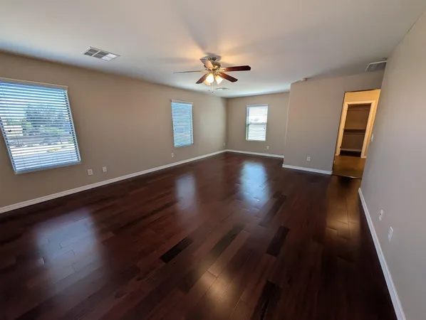 $2,250 | 1094 West Jamaica Hope Way, San Tan Valley, AZ 85143