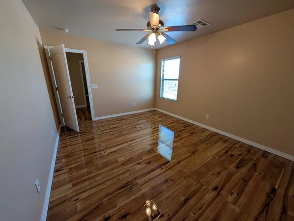 $2,250 | 1094 West Jamaica Hope Way, San Tan Valley, AZ 85143