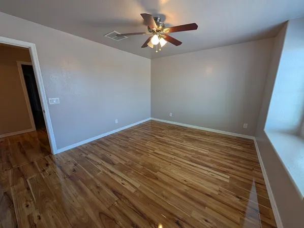 $2,250 | 1094 West Jamaica Hope Way, San Tan Valley, AZ 85143