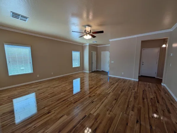 $2,250 | 1094 West Jamaica Hope Way, San Tan Valley, AZ 85143