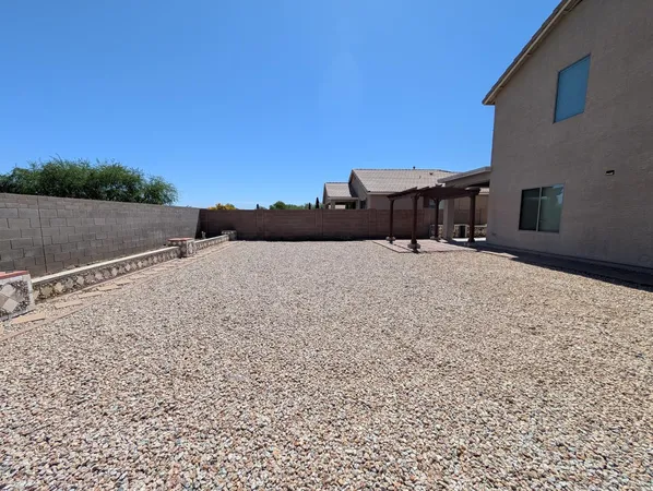 $2,250 | 1094 West Jamaica Hope Way, San Tan Valley, AZ 85143