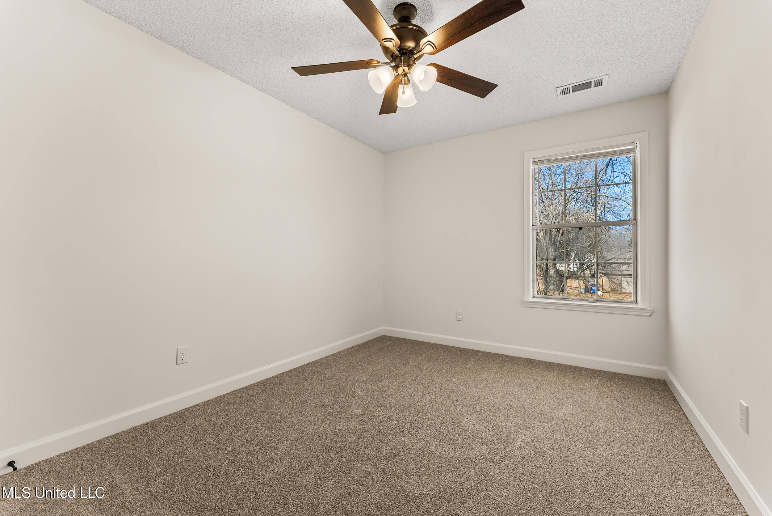 7235 Cedardale Road Olive Branch, MS 38654 - Photo 24 of 24 7235 cedardale rd-interior-16