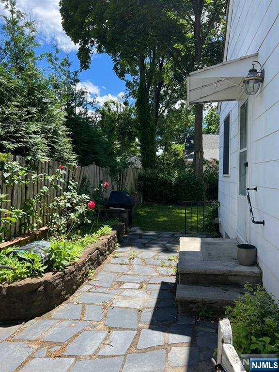 380 Chesterfield Street Ridgewood, NJ 07450 - Photo 5 of 23