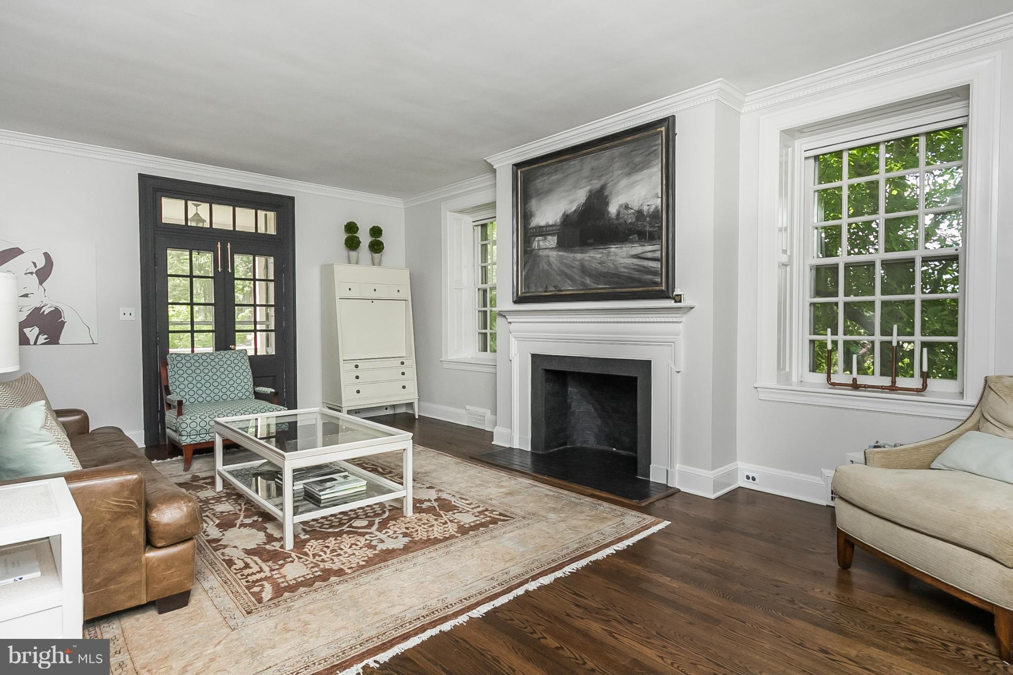 1 Farview Road Baltimore, MD 21212 - Photo 4 of 30 Living Room
