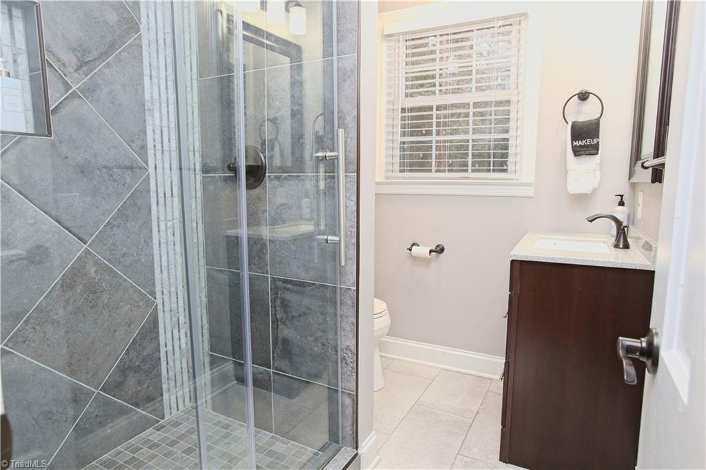 1410 Fernwood Drive High Point, NC 27262 - Photo 20 of 28