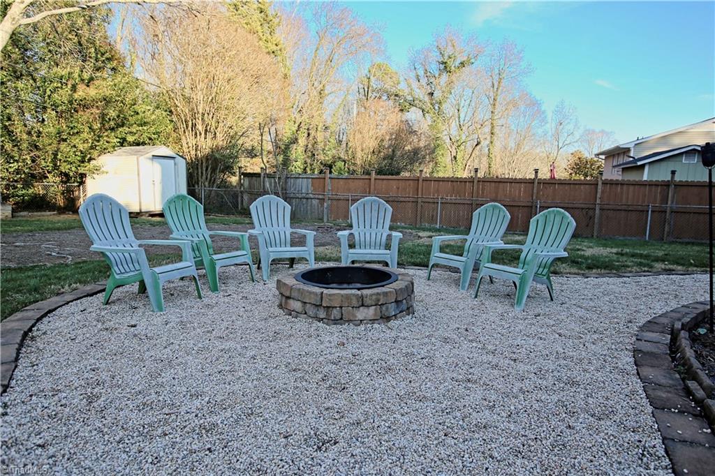 1410 Fernwood Drive High Point, NC 27262 - Photo 27 of 28