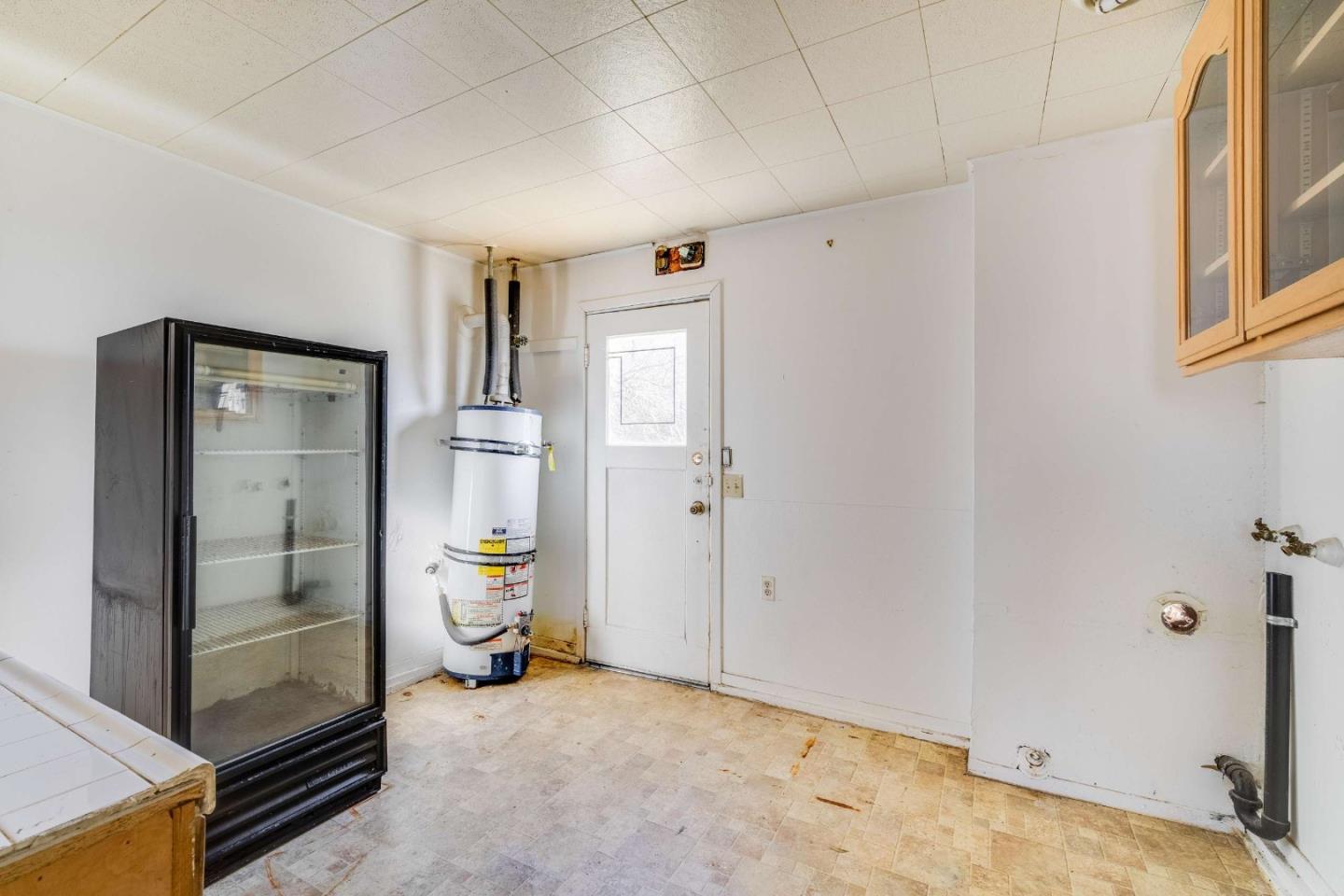 1 Spruce Street Vallejo, CA 94591 - Photo 15 of 35 a view of an empty room