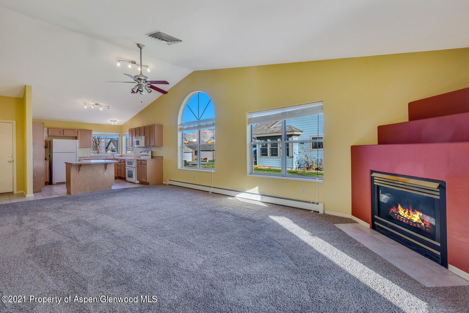 8 West Ridge Court Parachute, CO 81635 - Photo 4 of 17 04_8_West_Ridge_Court004_mls