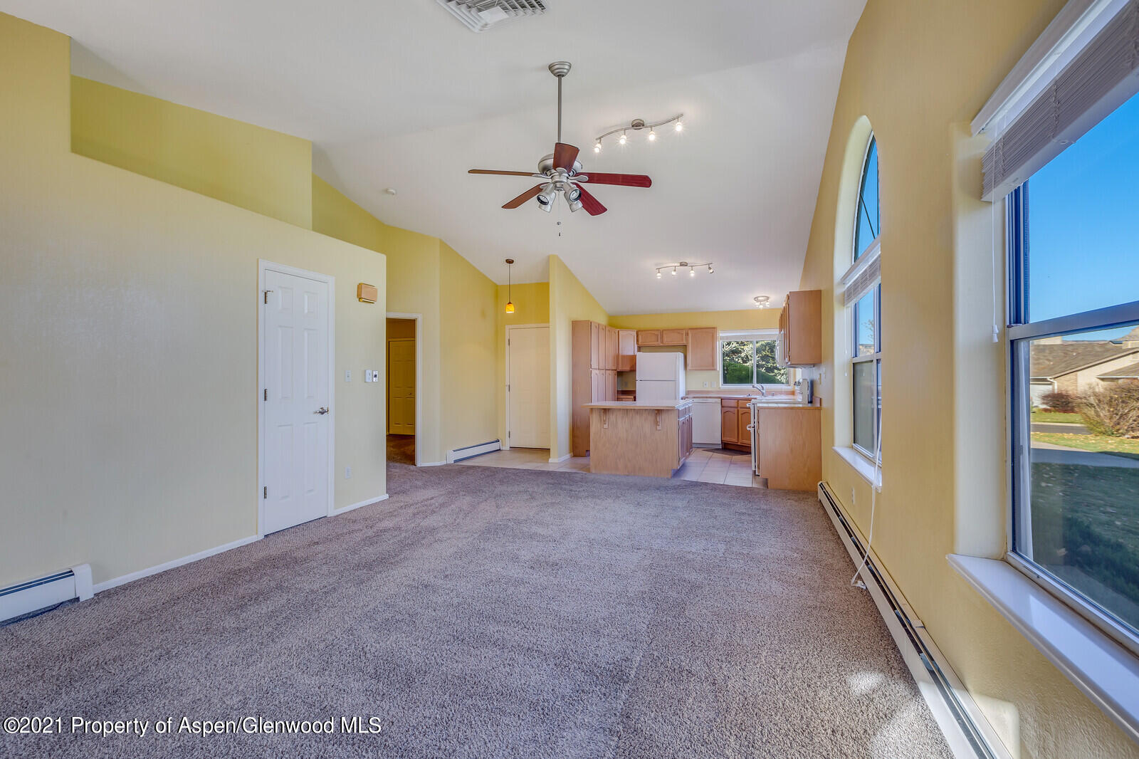 8 West Ridge Court Parachute, CO 81635 - Photo 5 of 17 06_8_West_Ridge_Court006_mls