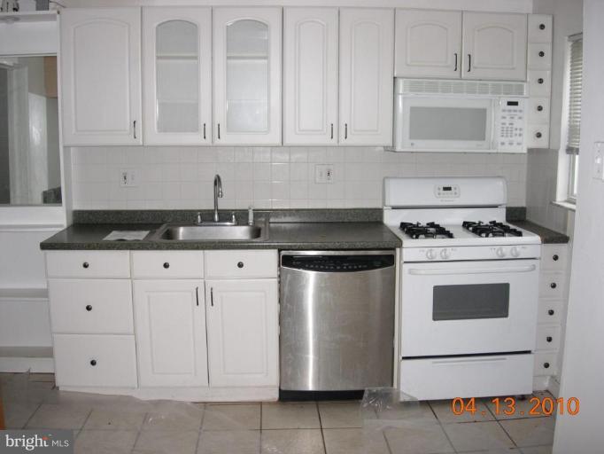 1935 Quentin Road Dundalk, MD 21222 - Photo 5 of 6 Kitchen