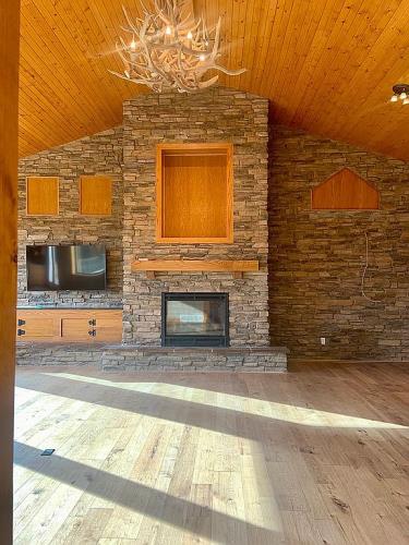 14000 Sydney Road Hannibal, MO 63401 - Photo 2 of 50