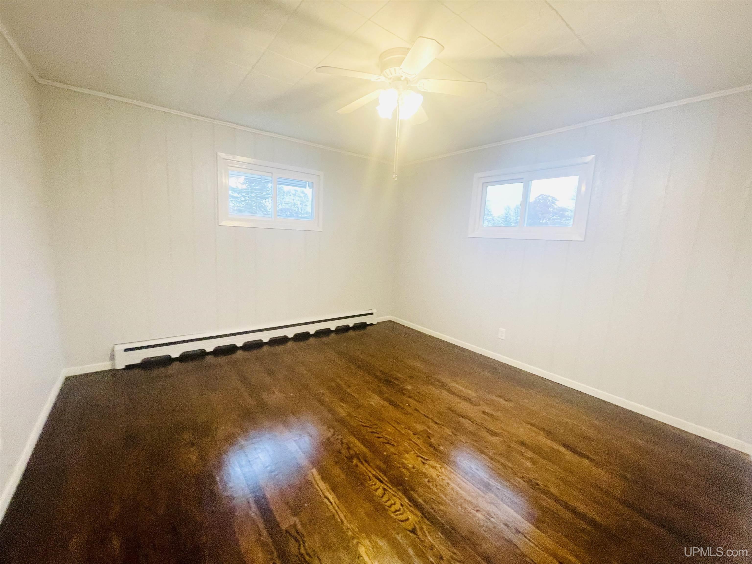 2201 South 23rd Street Escanaba, MI 49829 - Photo 15 of 20
