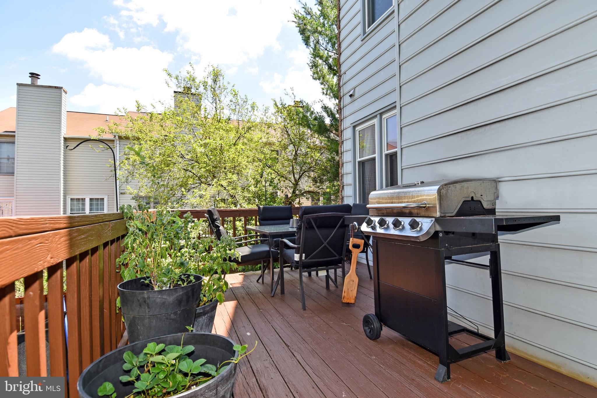2140 Colonel Way Odenton, MD 21113 - Photo 48 of 49 MAIN LEVEL DECK
