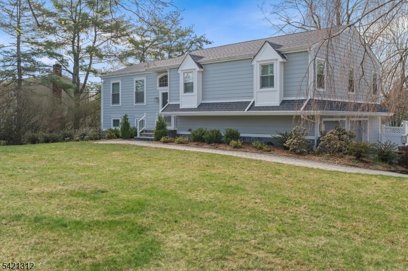 7 Tempe Wick Road Mendham, NJ 07945 - Photo 2 of 41