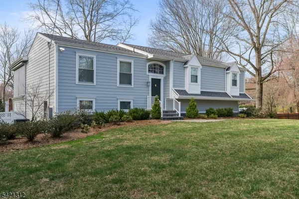 $899,900 | 7 Tempe Wick Road, Mendham, NJ 07945