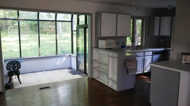 $299,500 | 1400 Duck Creek Lane, Ortonville, MI 48462