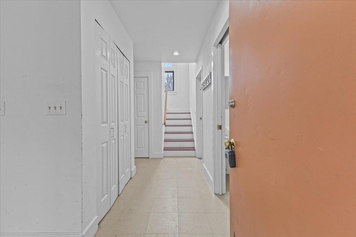 33 North Prospect Street, Unit B Burlington, VT 05401 - Photo 21 of 57