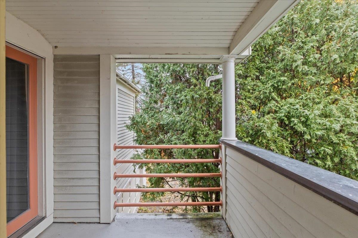 33 North Prospect Street, Unit B Burlington, VT 05401 - Photo 27 of 57