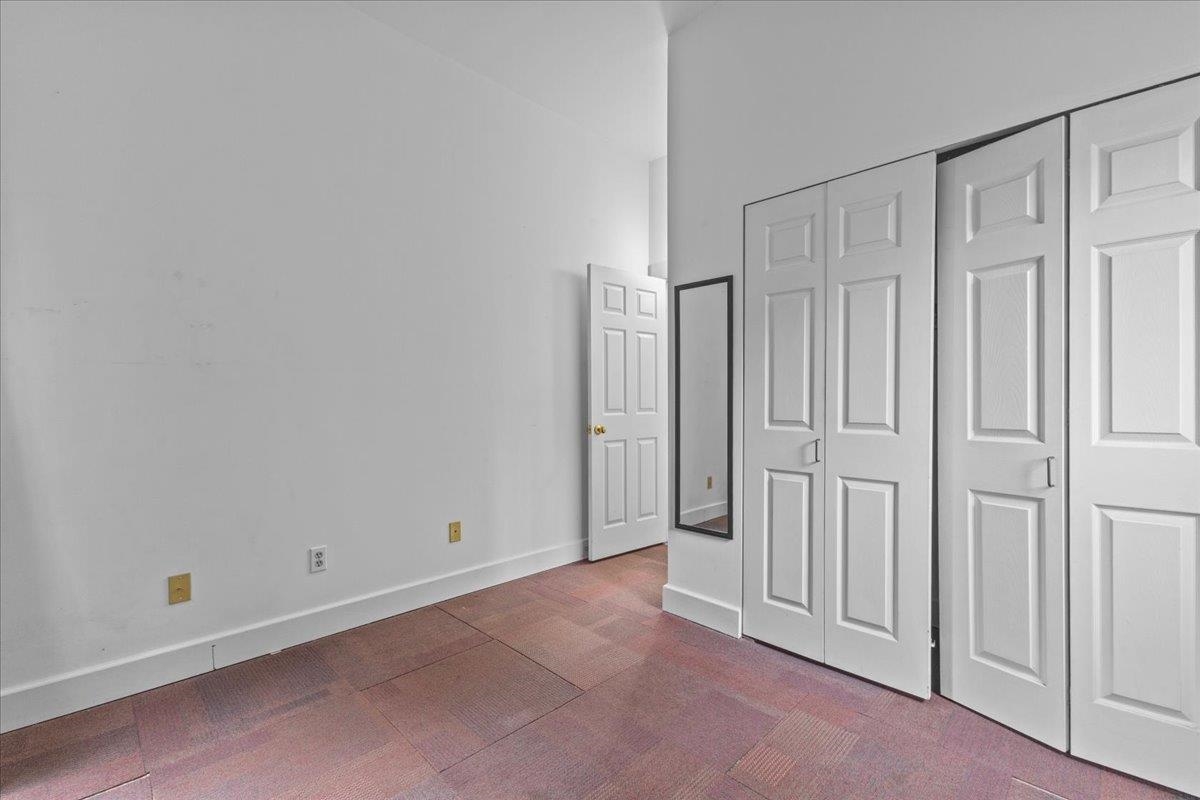 33 North Prospect Street, Unit B Burlington, VT 05401 - Photo 32 of 57