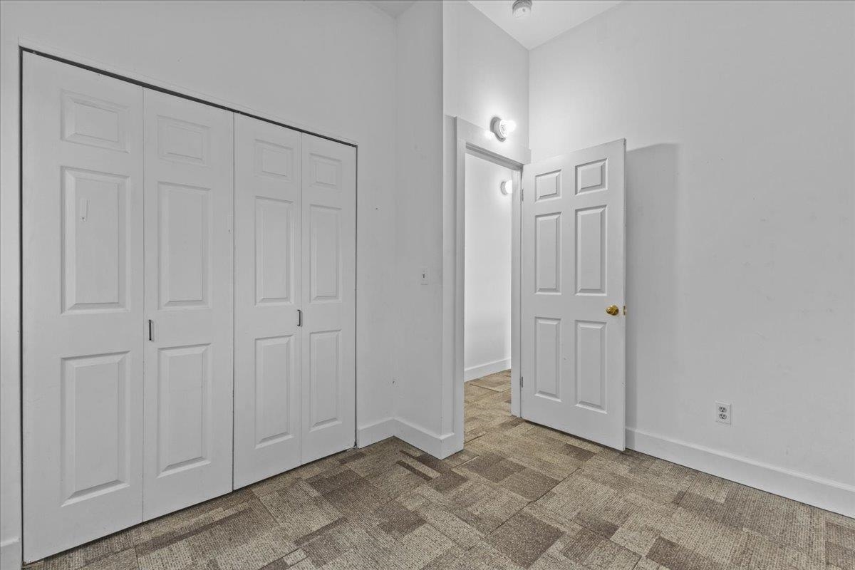 33 North Prospect Street, Unit B Burlington, VT 05401 - Photo 35 of 57