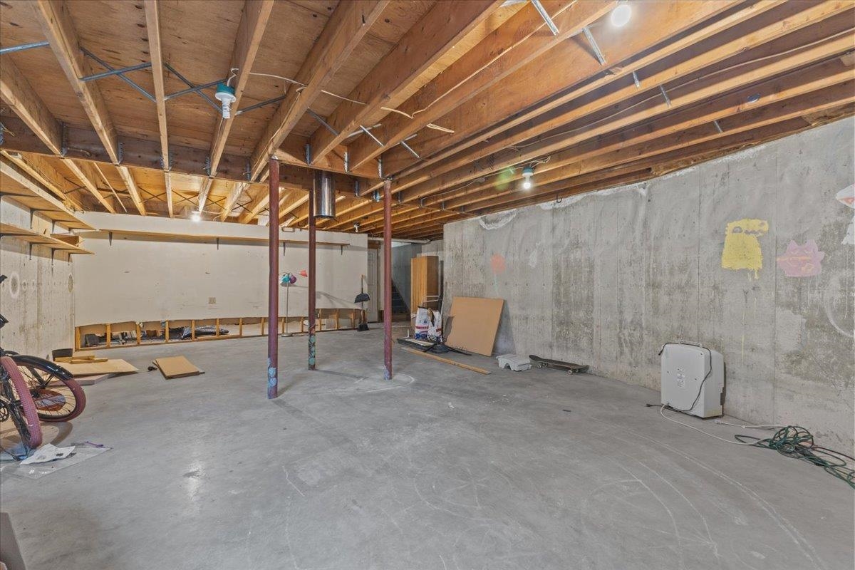 33 North Prospect Street, Unit B Burlington, VT 05401 - Photo 38 of 57