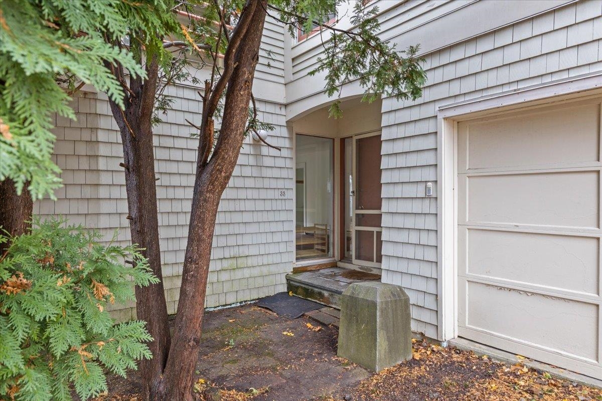 33 North Prospect Street, Unit B Burlington, VT 05401 - Photo 39 of 57