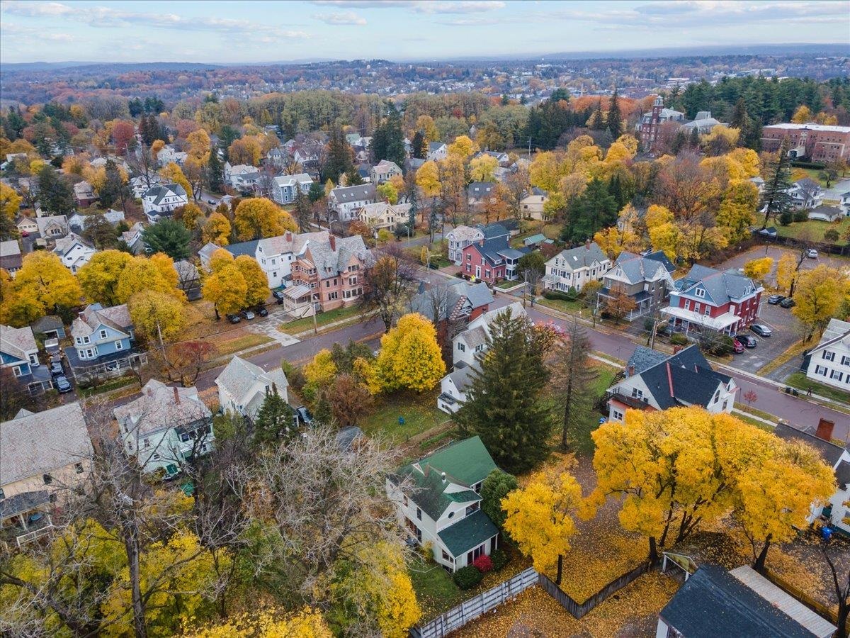 33 North Prospect Street, Unit B Burlington, VT 05401 - Photo 43 of 57
