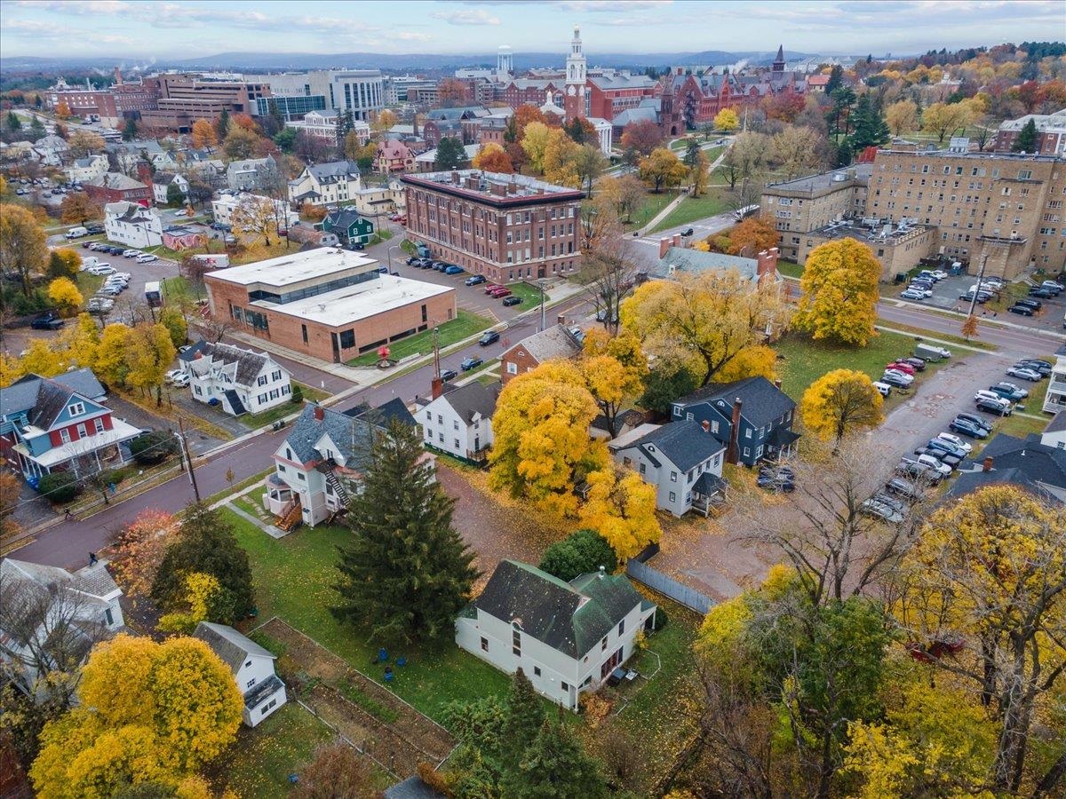 33 North Prospect Street, Unit B Burlington, VT 05401 - Photo 52 of 57