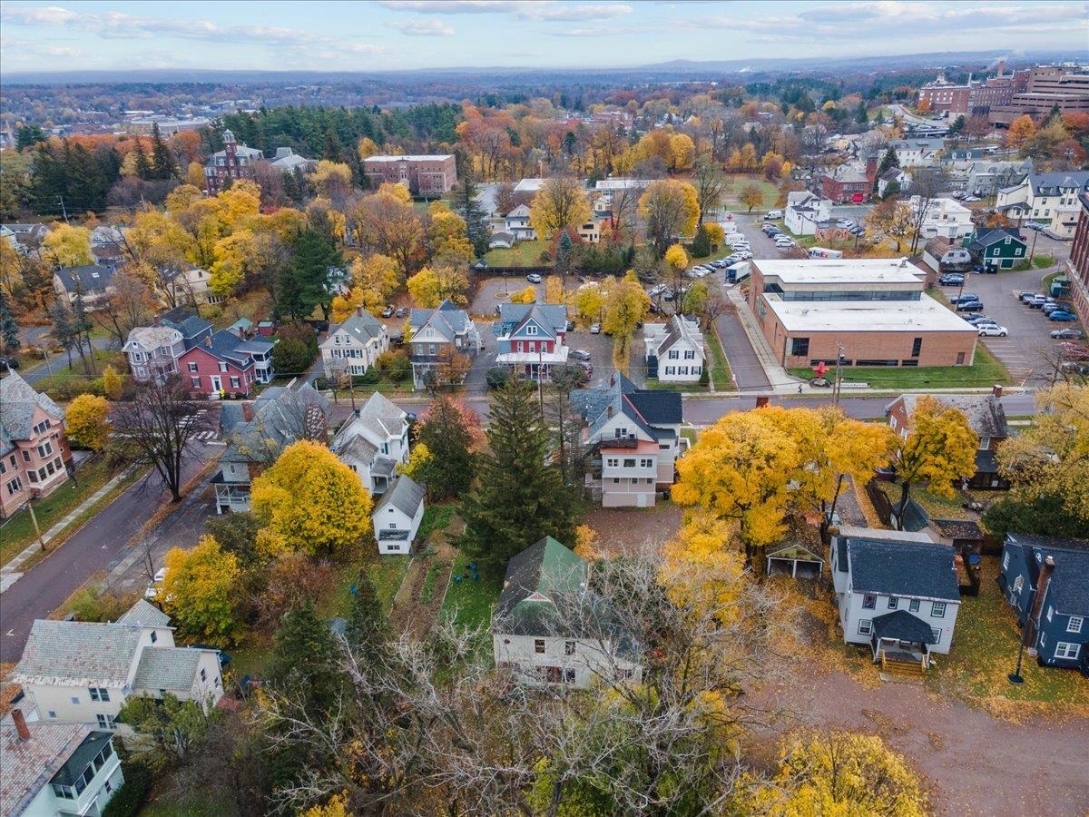 33 North Prospect Street, Unit B Burlington, VT 05401 - Photo 53 of 57