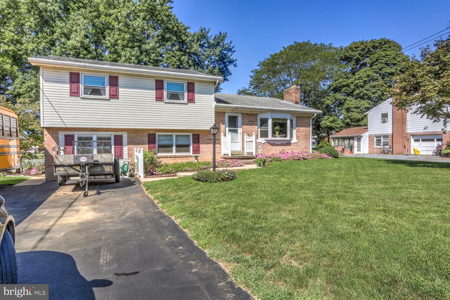 10 Geist Road Lancaster, PA 17601 - Photo 1 of 49 Gallery Image 1