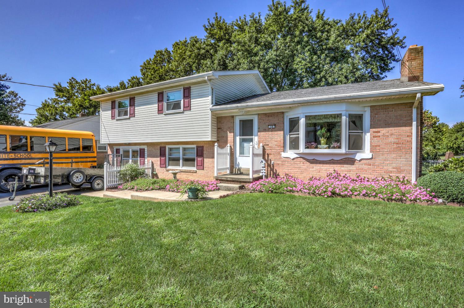 10 Geist Road Lancaster, PA 17601 - Photo 4 of 49 Gallery Image 4