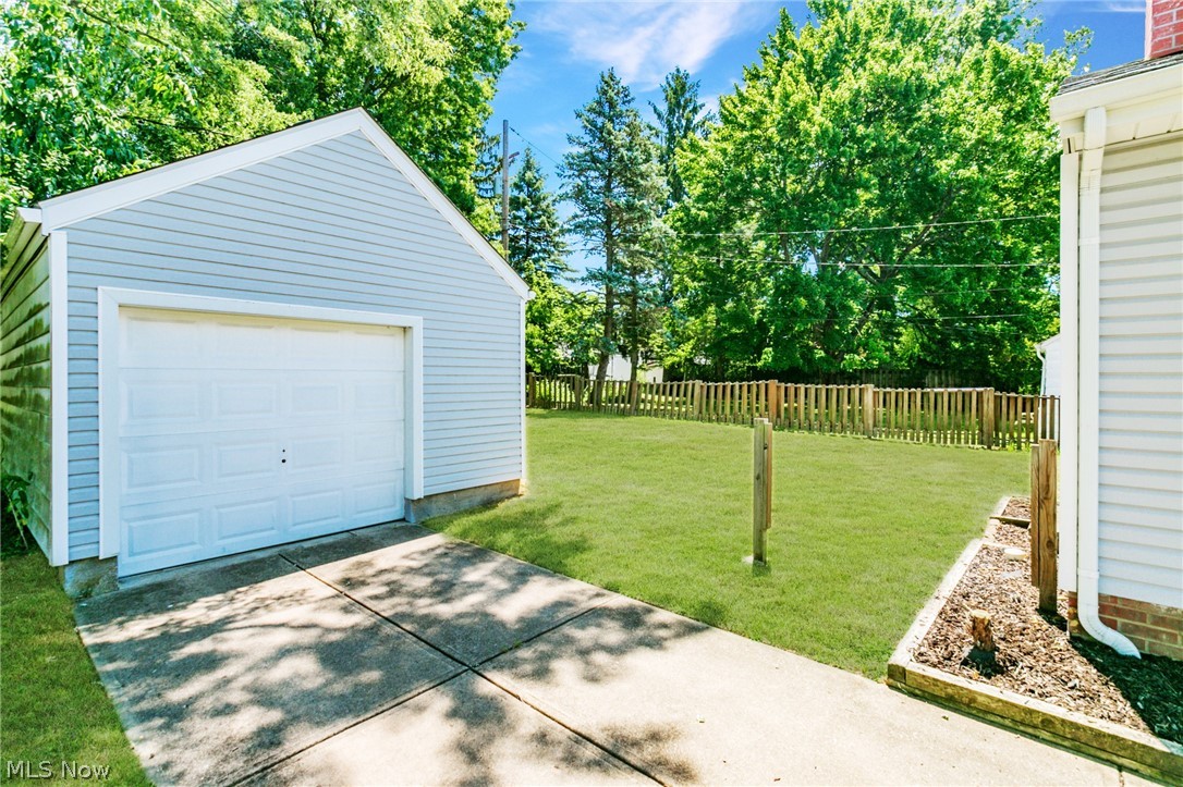1369 Cranover Road Cleveland, OH 44124 - Photo 2 of 31 1.5 car garage