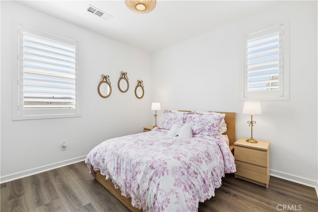 28445 Sunny Ridge Terrace Castaic, CA 91384 - Photo 45 of 74 Upstairs Bedroom 3