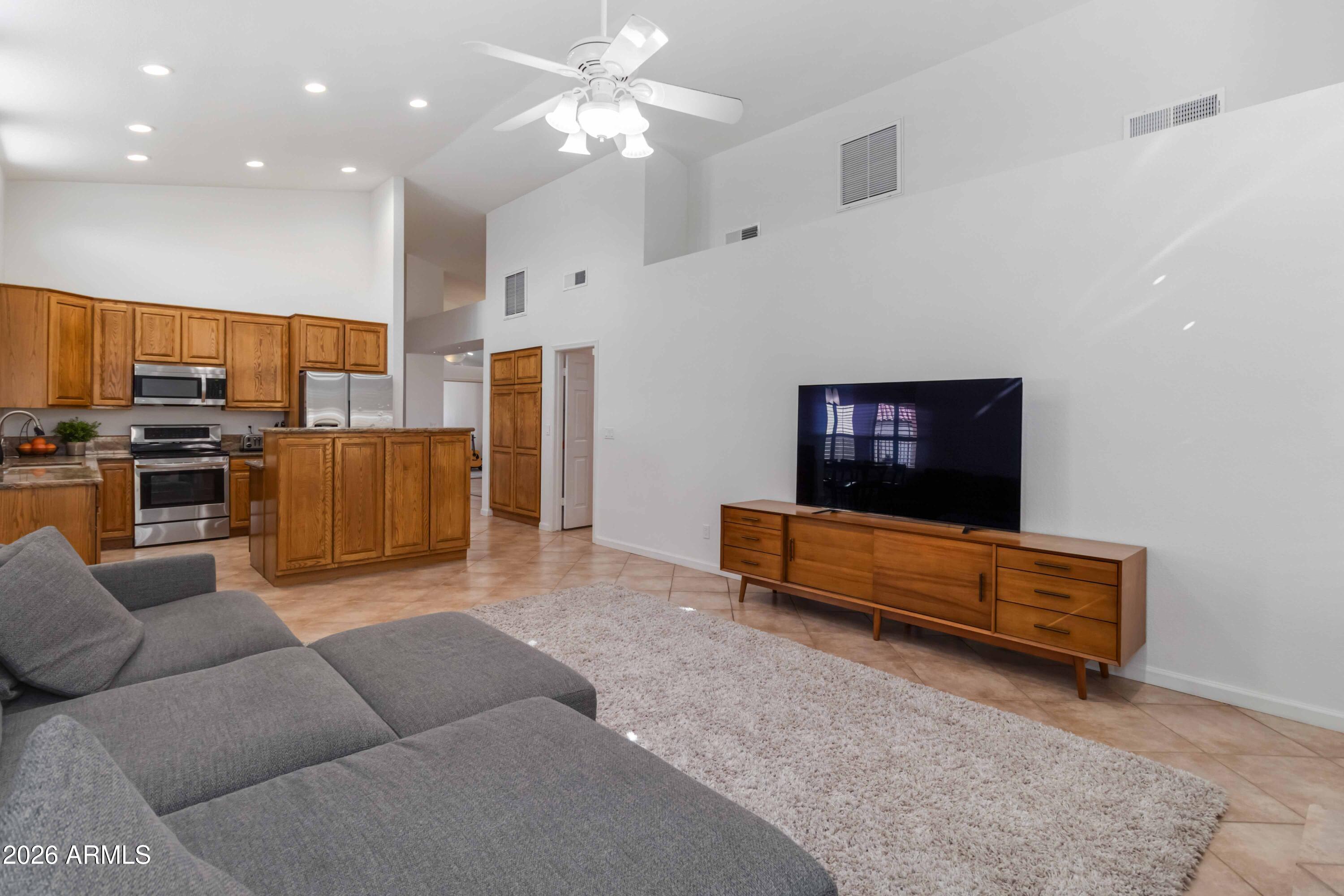 211 East Rhea Road Tempe, AZ 85284 - Photo 15 of 87 015