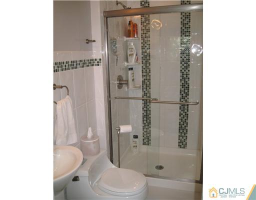 282 Clinton Road North Brunswick, NJ 08902 - Photo 7 of 10 Gallery Image 7