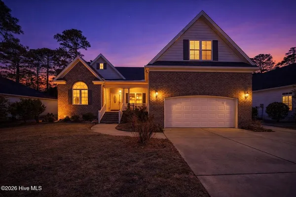 $382,500 | 2022 Caracara Drive, New Bern, NC 28560