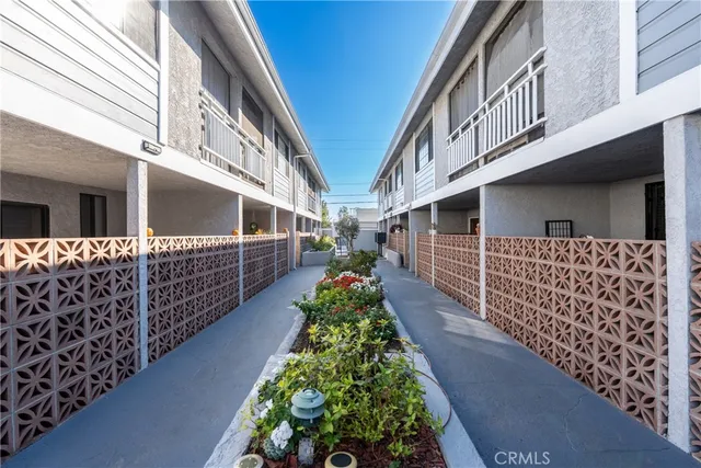 $600,000 | 4345 154th Street, Unit 10, Lawndale, CA 90260