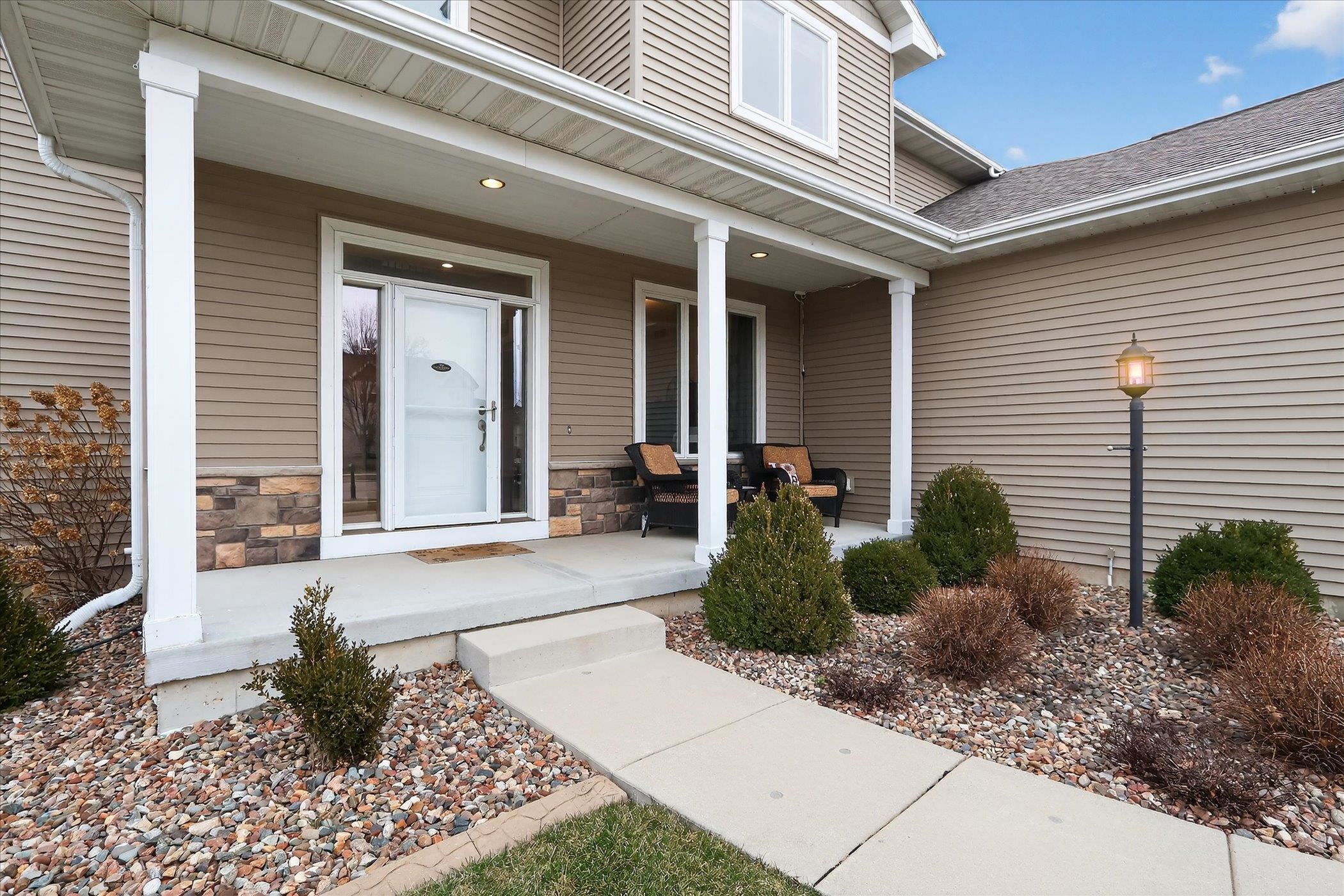 673 Prairie Grass Road Oregon, WI 53575 - Photo 5 of 72