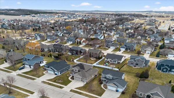 $824,900 | 673 Prairie Grass Road, Oregon, WI 53575
