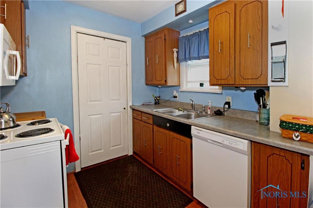 2934 Chipplegate Road Toledo, OH 43614 - Photo 8 of 17 Gallery Image 8