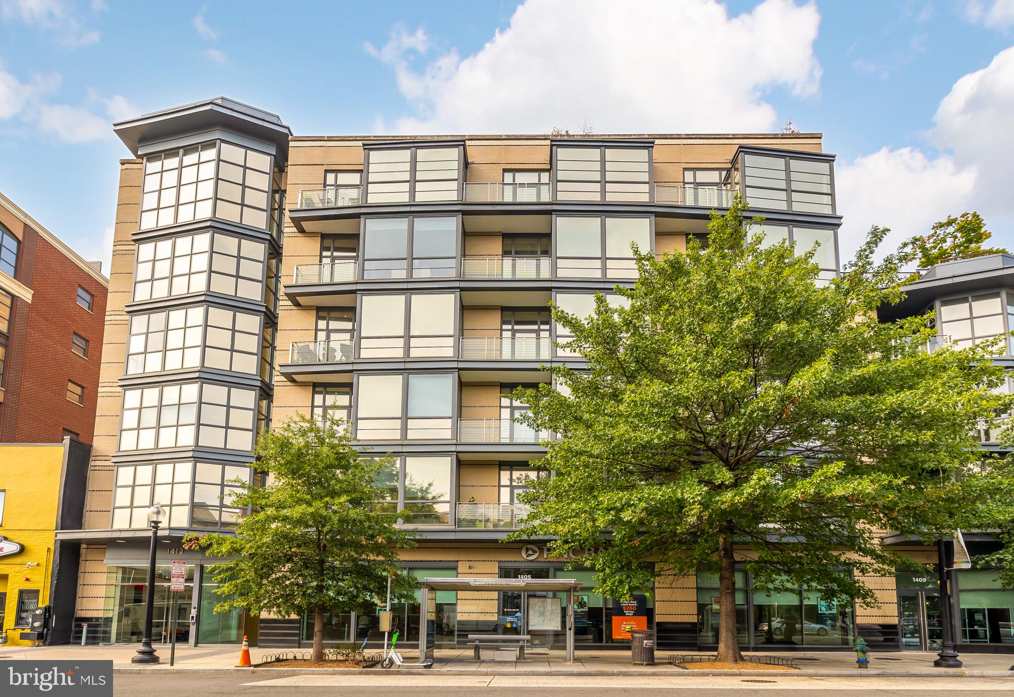 1413 P Street Northwest, Unit 401 Washington, DC 20005 - Photo 30 of 35 Logan living at its best!