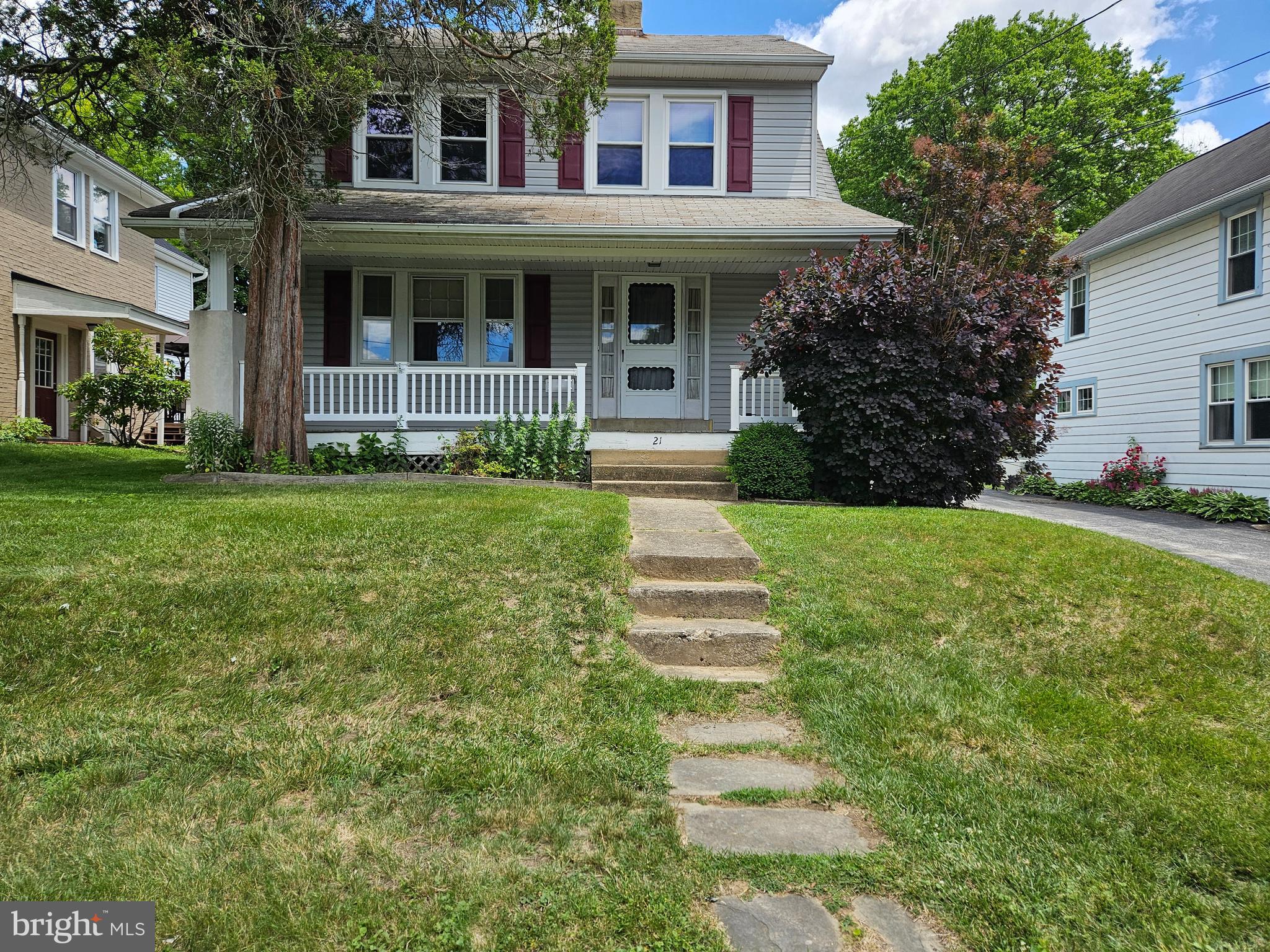21 Manor Road Paoli, PA 19301 - Photo 1 of 6 Front