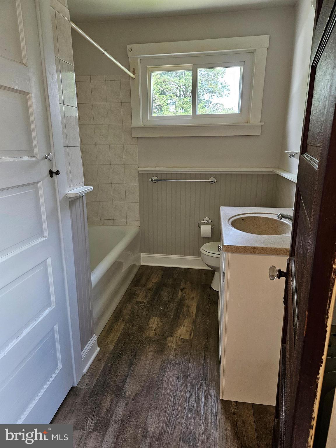 21 Manor Road Paoli, PA 19301 - Photo 5 of 6 Bathroom