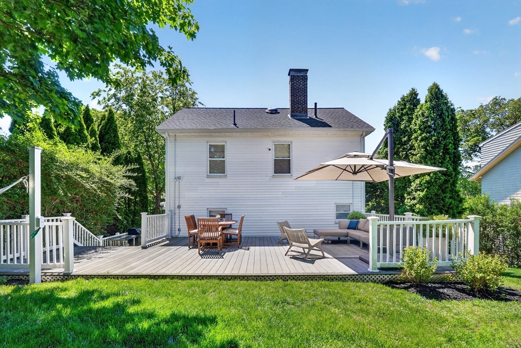 214 Laurel Street Melrose, MA 02176 - Photo 34 of 37
