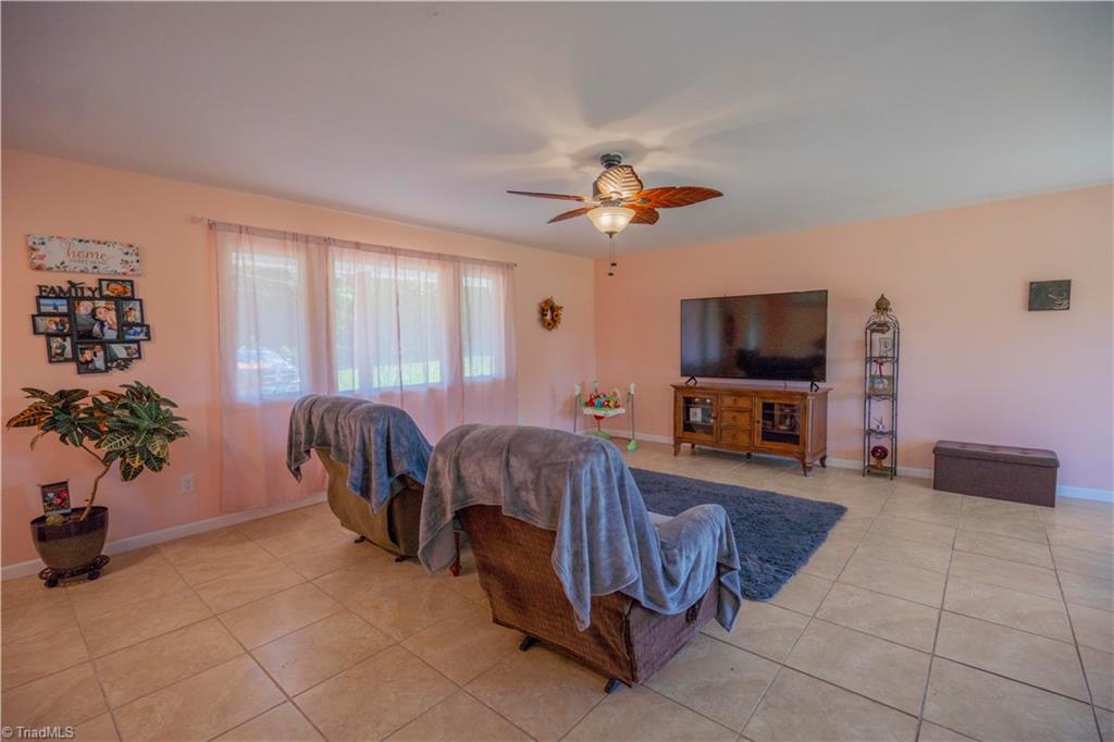 2225 Regan Road Lexington, NC 27292 - Photo 18 of 28 Gallery Image 18