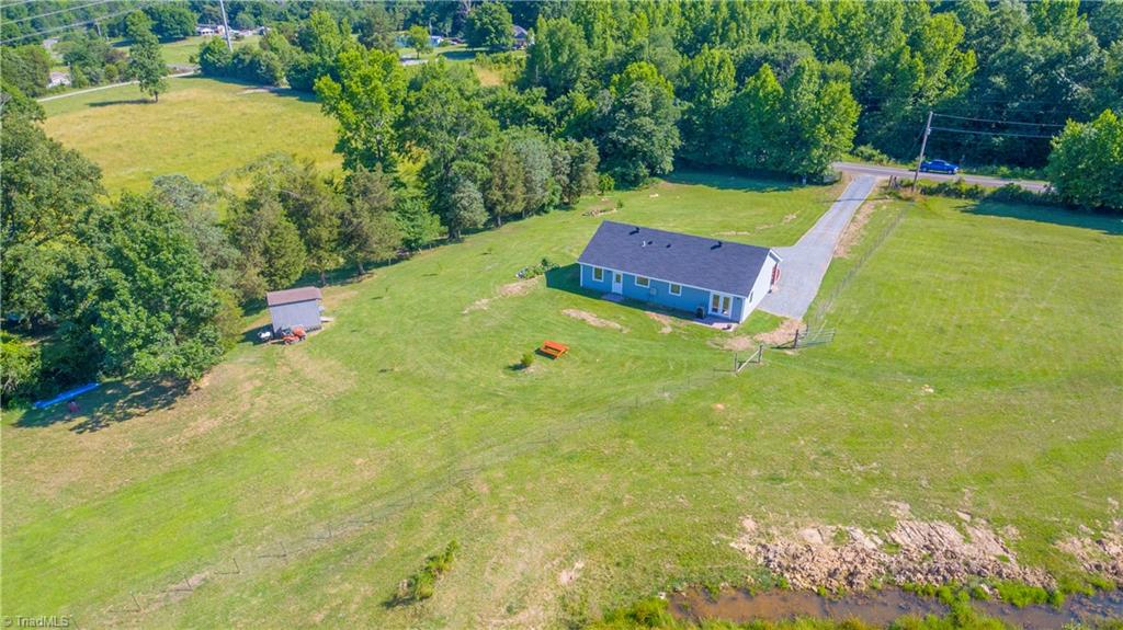 2225 Regan Road Lexington, NC 27292 - Photo 3 of 28 Gallery Image 3