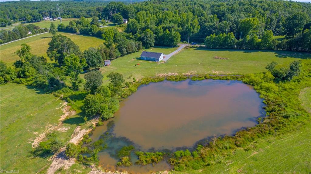 2225 Regan Road Lexington, NC 27292 - Photo 7 of 28 Gallery Image 7