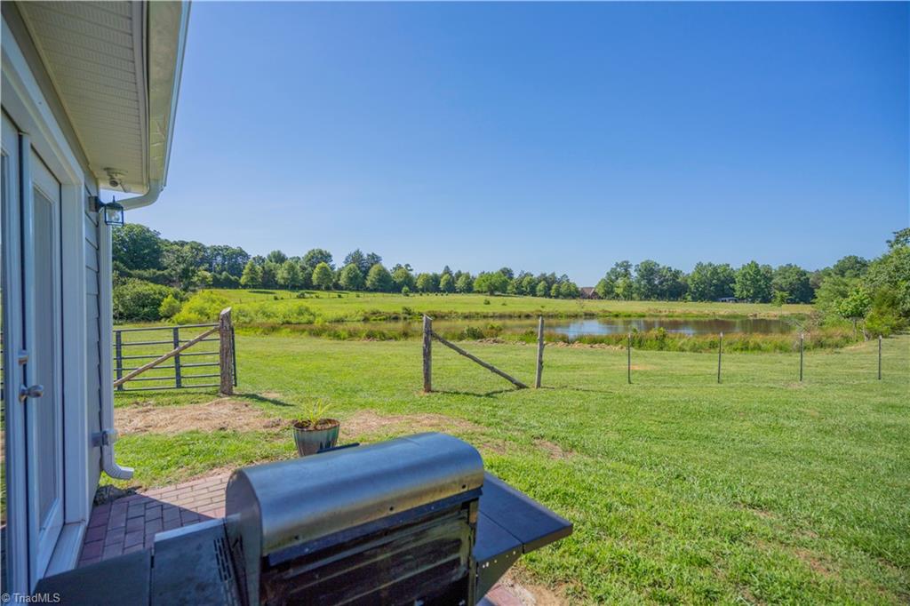 2225 Regan Road Lexington, NC 27292 - Photo 9 of 28 Gallery Image 9