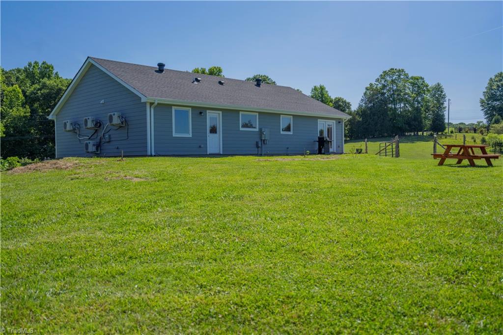 2225 Regan Road Lexington, NC 27292 - Photo 10 of 28 Gallery Image 10